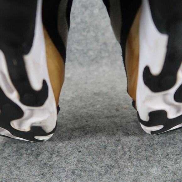 Nike Shoes Kids 4Y Sneakers Air Max 270 React Black Gold Athletic Sport Trainers - Picture 13 of 15